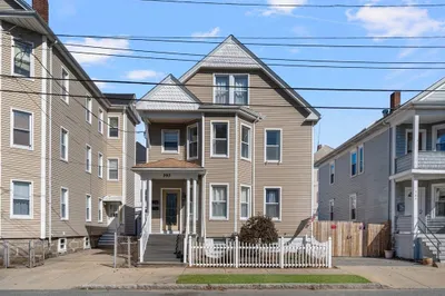 293 Earle St