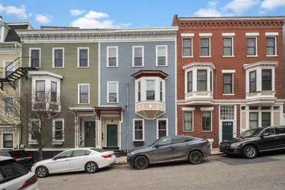 87 Bartlett St #2