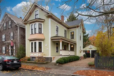 10 Hathorne Street