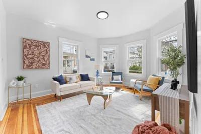 35 Fairmont St #3