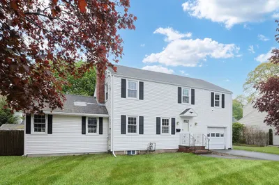 17 Sagamore Rd 1
