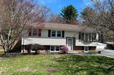 31 Harjean Dr 1