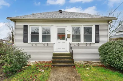 1077 Park St. 1