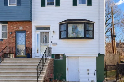 8 Ralston Rd 1