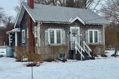 649 Horseneck Rd