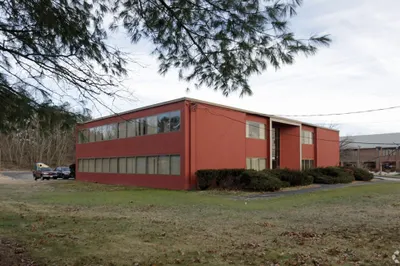 315 Littleton Rd