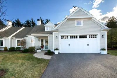 20 Mainsail Drive #20