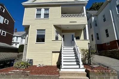 15 Estabrook Avenue #1 1