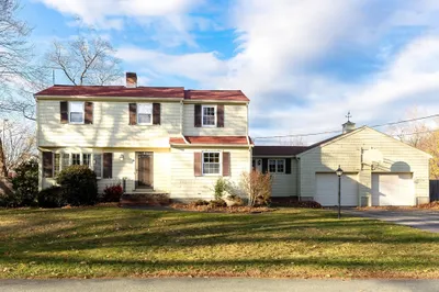 6 Shagbark Rd 1