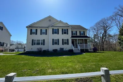 9 Minuteman Ln #12