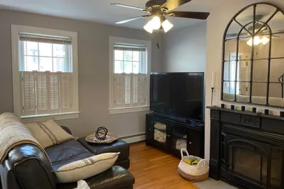 368 E St #368