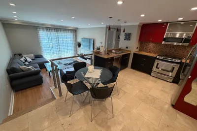 44 Broadlawn Dr #1 1