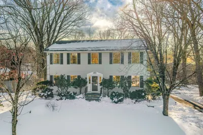26 Varick Hill Rd 1