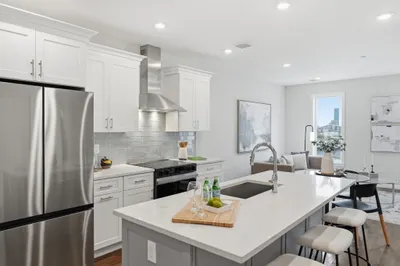 267 Old Colony Ave #602 1