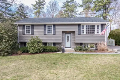 23 Andrew Ln 1