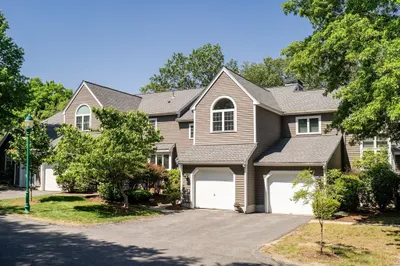 68 Bishops Forest Dr #68