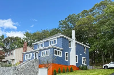 281 Forest St 1