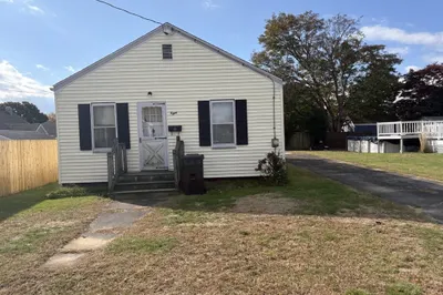 8 Second Street