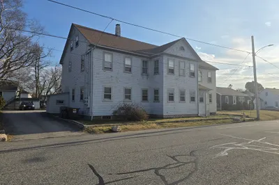 38 Ray St #3