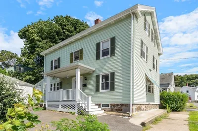 10 Shillaber Street