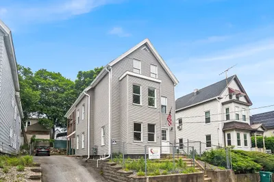 66 Pacific St #2 1