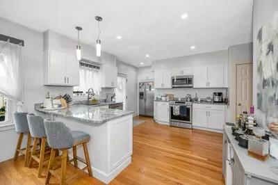 499 Humphrey St #3
