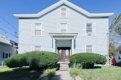 114 Mechanic St 1