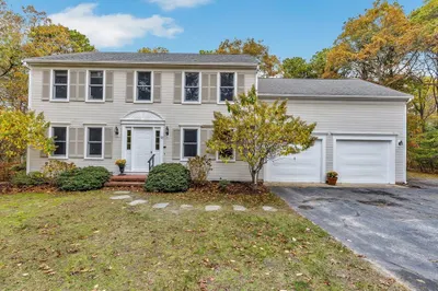 92 Brentwood Drive 1