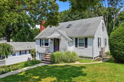 3 Linden Ave