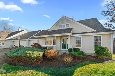16 Deerfield Way #93 1