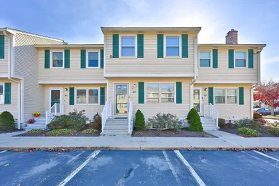 307 Ocean Meadows #307