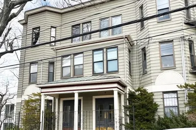40 Rockview Street #5