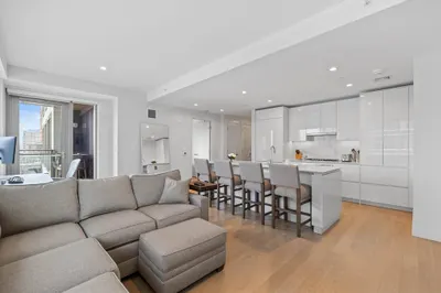133 Seaport Blvd #620