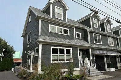 250 Ash St #1 1