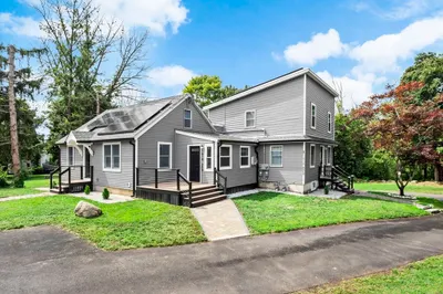 1414 Andover St 1