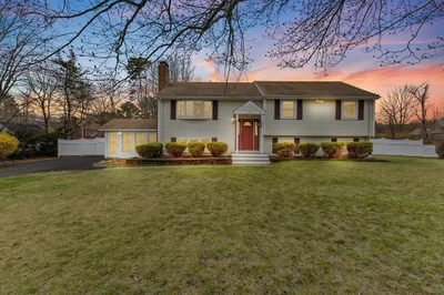 175 Lakeside Drive 1