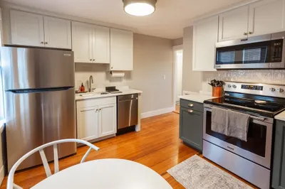 133 Court St #3