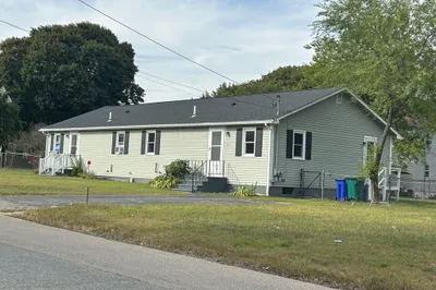11-13 West Carpenter Street #13 1