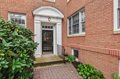 46 Browne St #5 1