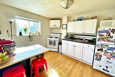 307 Sumner St #3