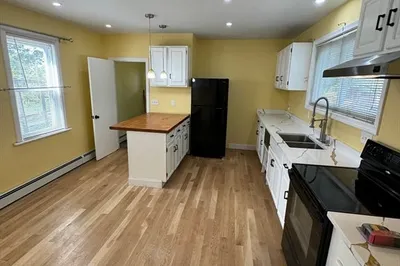 49 Olney St #1