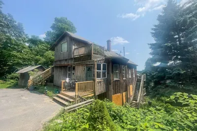 100 Elliott St 1