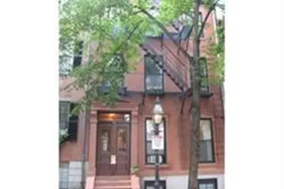 80 Mount Vernon St #3