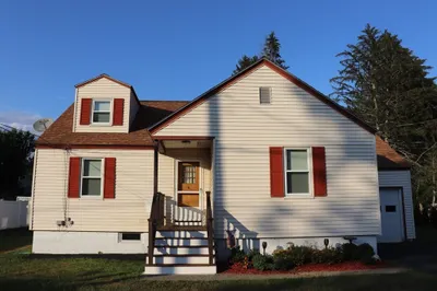 11 Fitchburg Rd #1