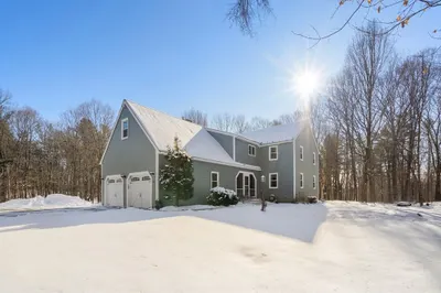 516 Martins Pond Road 1