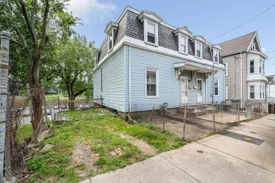 38 Vernon St