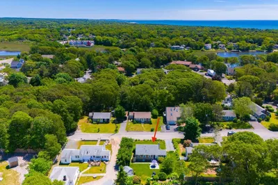 8 Bayberry Ln 1