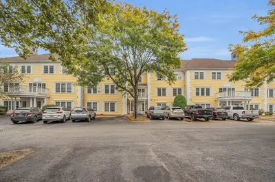 1 Riverview Blvd #3-006