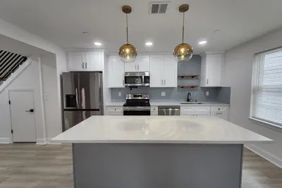 6 Harding Ave #2