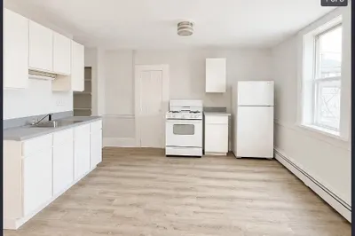 11 Park St #1